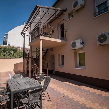 Mokka Apartman Szeged Bagian luar foto