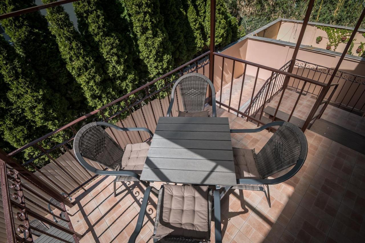 Mokka Apartman Szeged Bagian luar foto