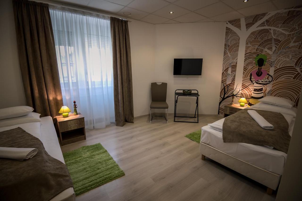 Mokka Apartman Szeged Bagian luar foto
