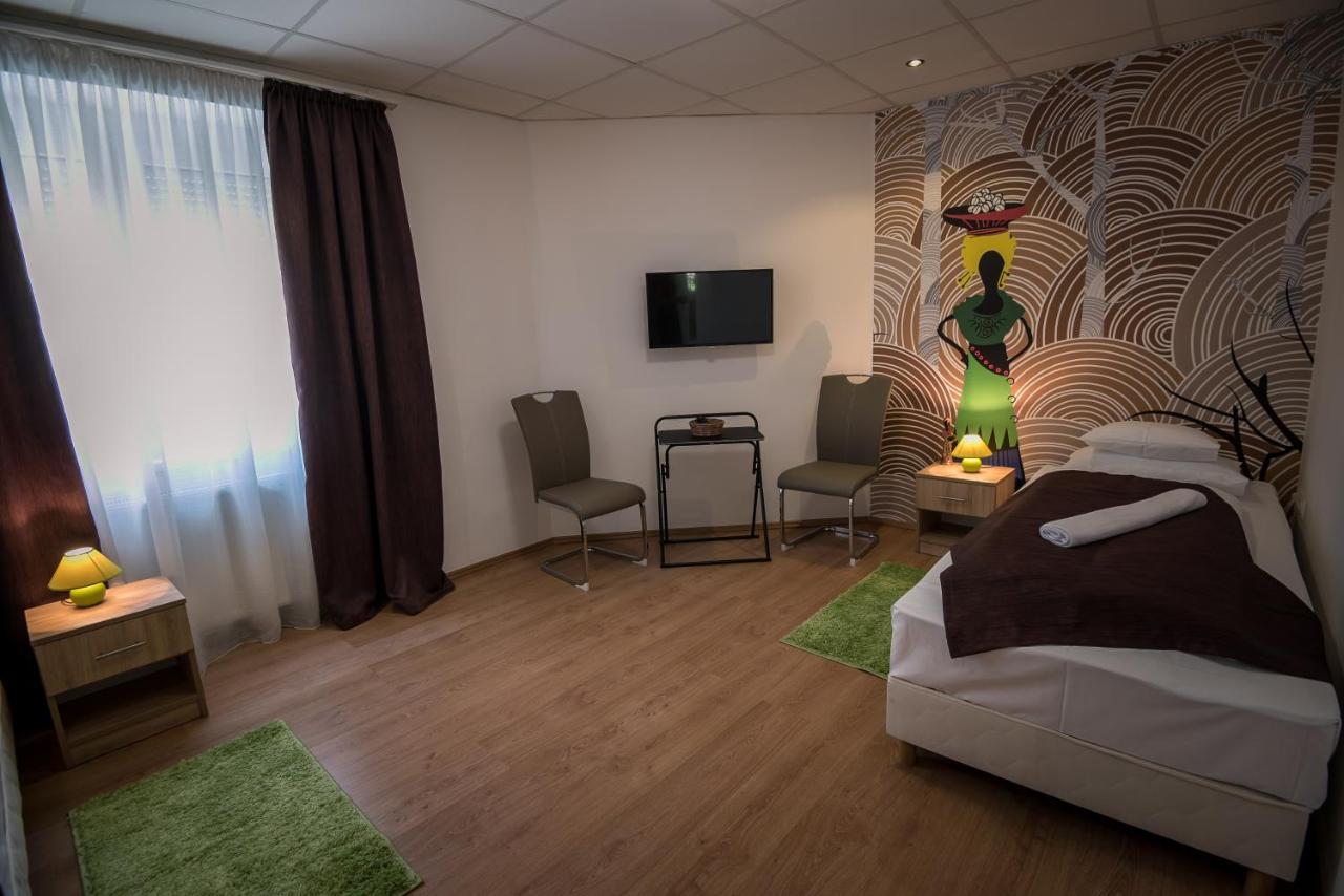 Mokka Apartman Szeged Bagian luar foto