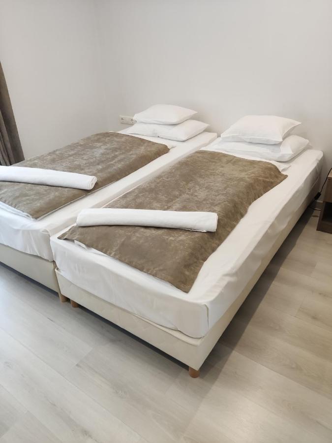 Mokka Apartman Szeged Bagian luar foto